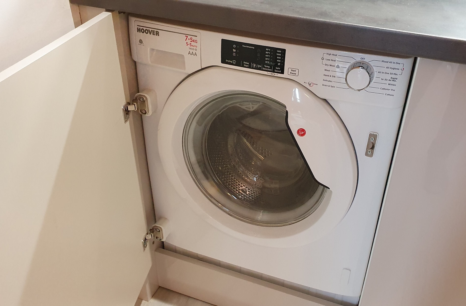 West One Sheffield: apartment with washing machine